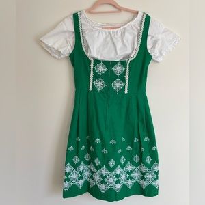Authentic vintage dirndl perfect for St. Patrick’s Day size 40